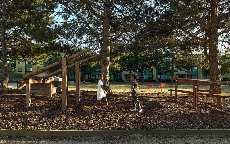 Socially sustainable living environments